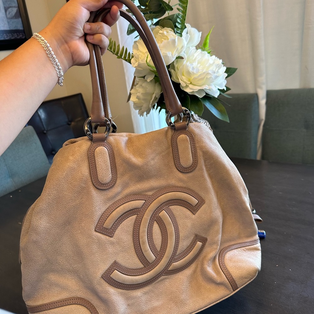 Chanel hobo purse